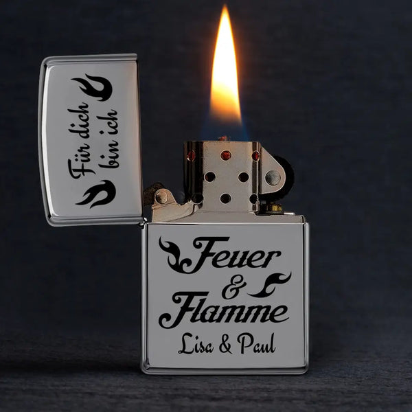 Feuer und Flamme - Paar-Benzinfeuerzeug