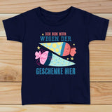 Ich bin nur wegen der Geschenke hier - Kinder-T-Shirt