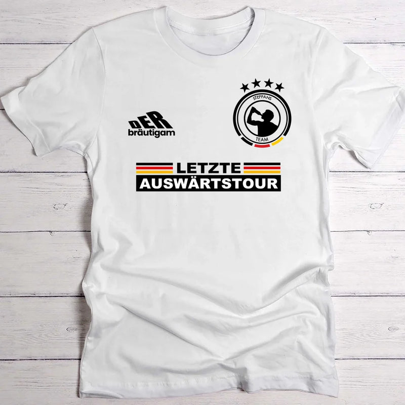 Letze Auswärtstour - Personalisiertes T-Shirt zum Jungesellenabschied