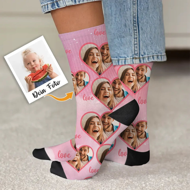 LOVE - Personalisierte Socken mit eigenem Foto in Herzform