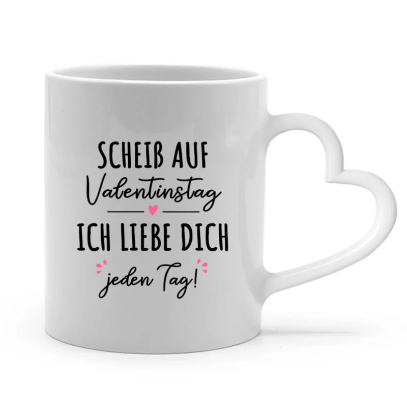 Personalisierbare Tasse Henkel in Herzform mit eigenem Spruch, Illustration und Namen - gefertigt von Love & Faith