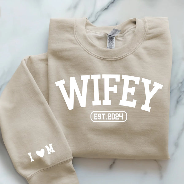 beiger Pullover personalisierbar - gefertigt von Love & Faith